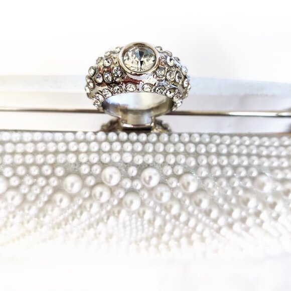 NWOT Natasha Couture Silver Pearl Crystal Embellished Box Clutch Removable Strap - Picture 2 of 5
